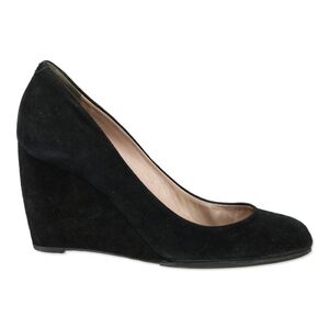 GUCCI SUEDE BLACK WEDGE PUMP!
